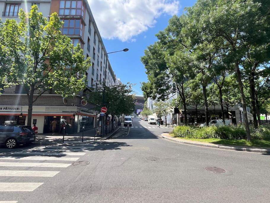 La Maison Rayofam, A 30 Min De Paris, A 5 Min Du Stade De France Saint-Denis  Luaran gambar